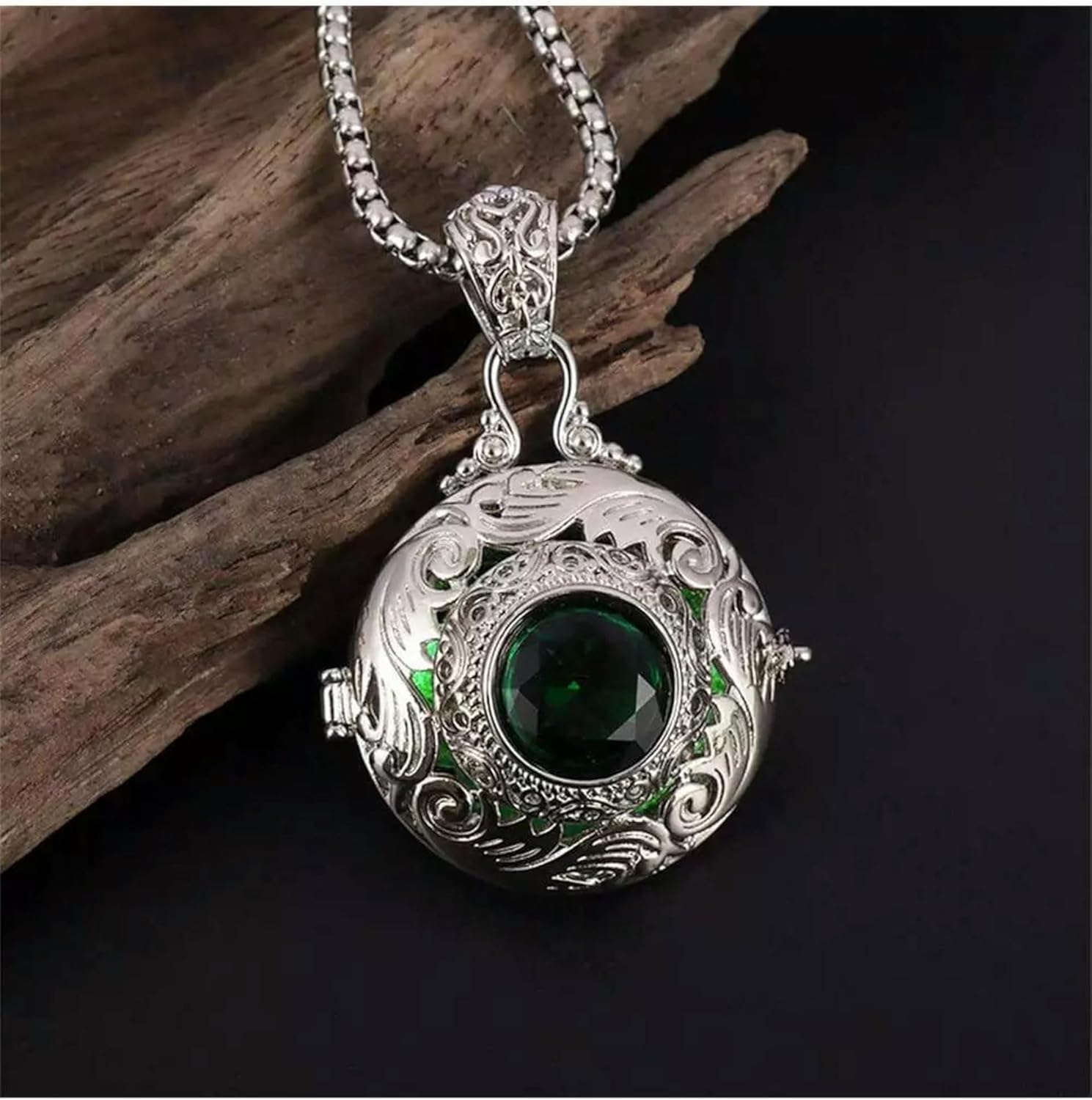 Eternal Vine Green Crystal Box Pendant Potpourri Necklace