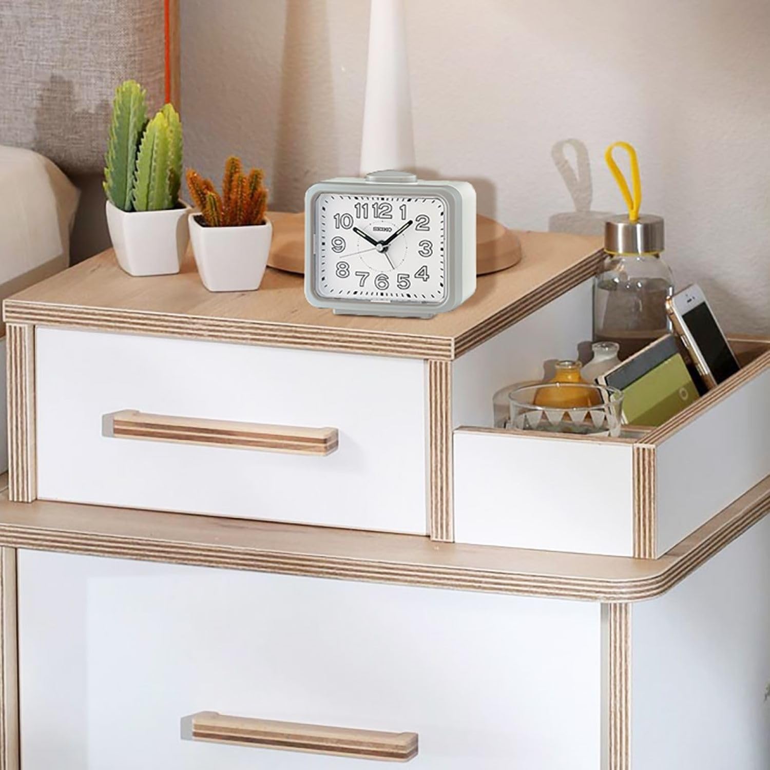 Seiko Akarui Quiet Alarm Clock 35 Inch Silver