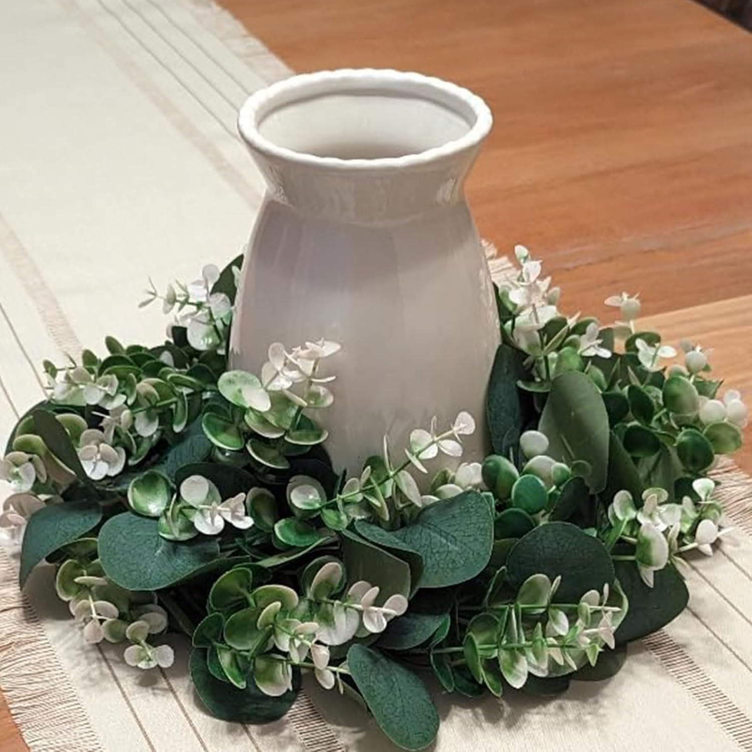 HJN White Flower Vase - Modern Ceramic Decor