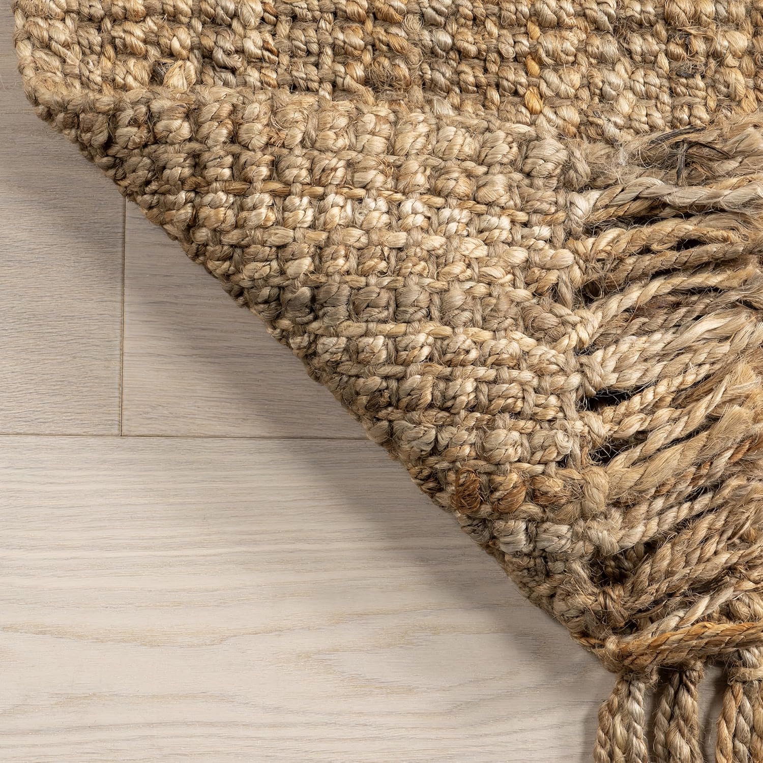 nuLOOM 2x6 Jute Tassel Hand Woven Area Rug